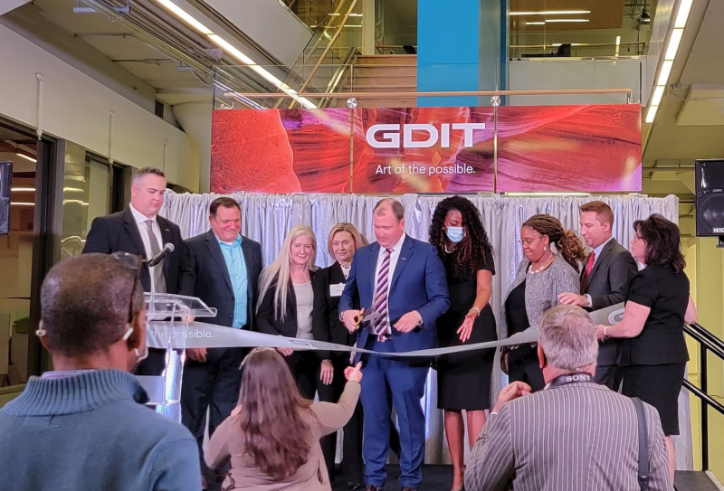 gdit-grand-opening-ribbon-cutting-2021_1500.jpeg