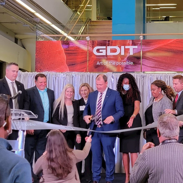 gdit-grand-opening-ribbon-cutting-2021_1500.jpeg